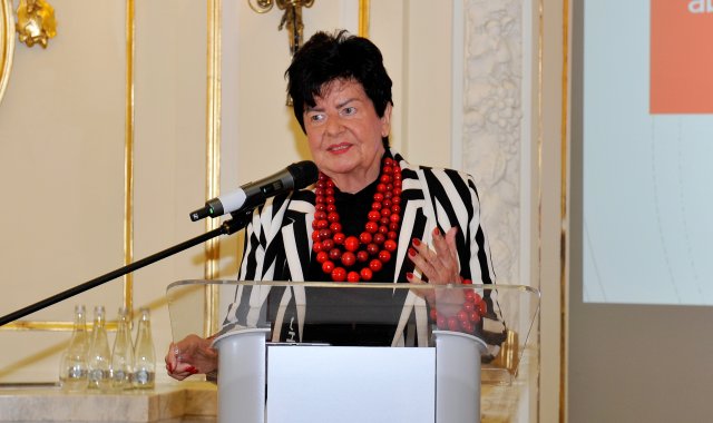 Polska paradoksalna: oszczędności na setki milionów złotych blokowane przez biurokrację